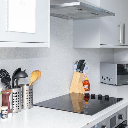 Modern Guest House - Central Inverness - Complimentary Snacks - Free Parking Esterno foto